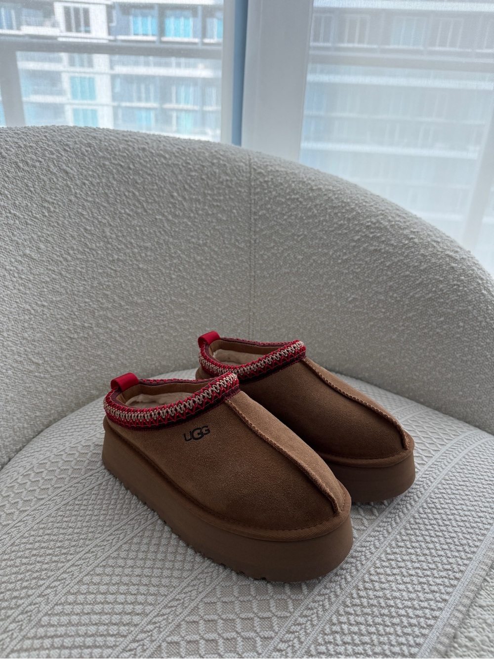 UGG Tazz II Chesnut (NWOB)